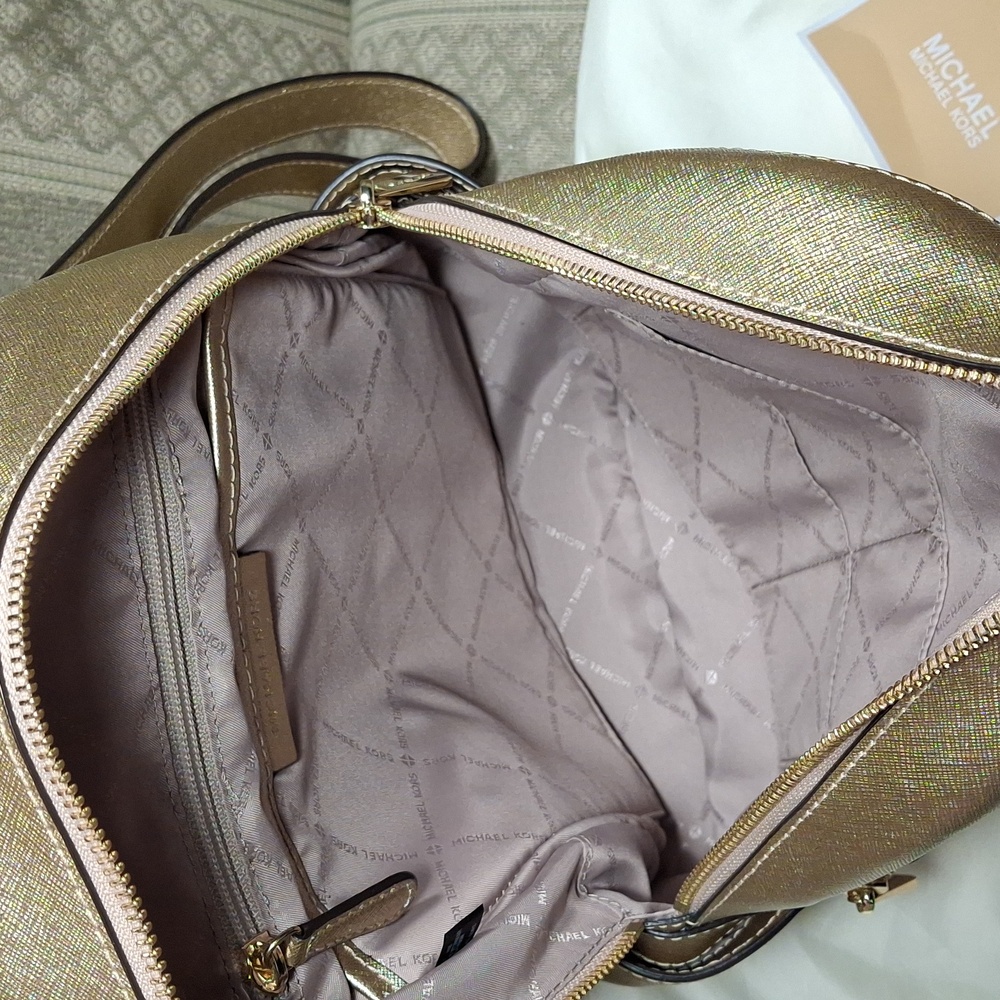 NWOT Michael Kors Abbey Studded Heart Backpack - Picture 11 of 16